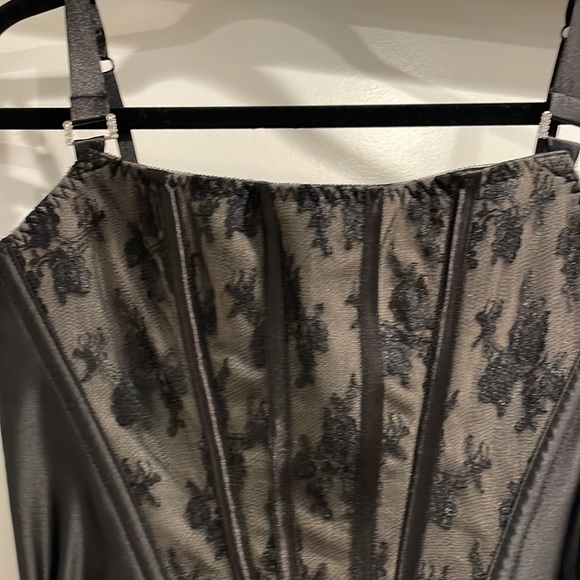 Fredericks of Hollywood corset - Picture 3 of 7